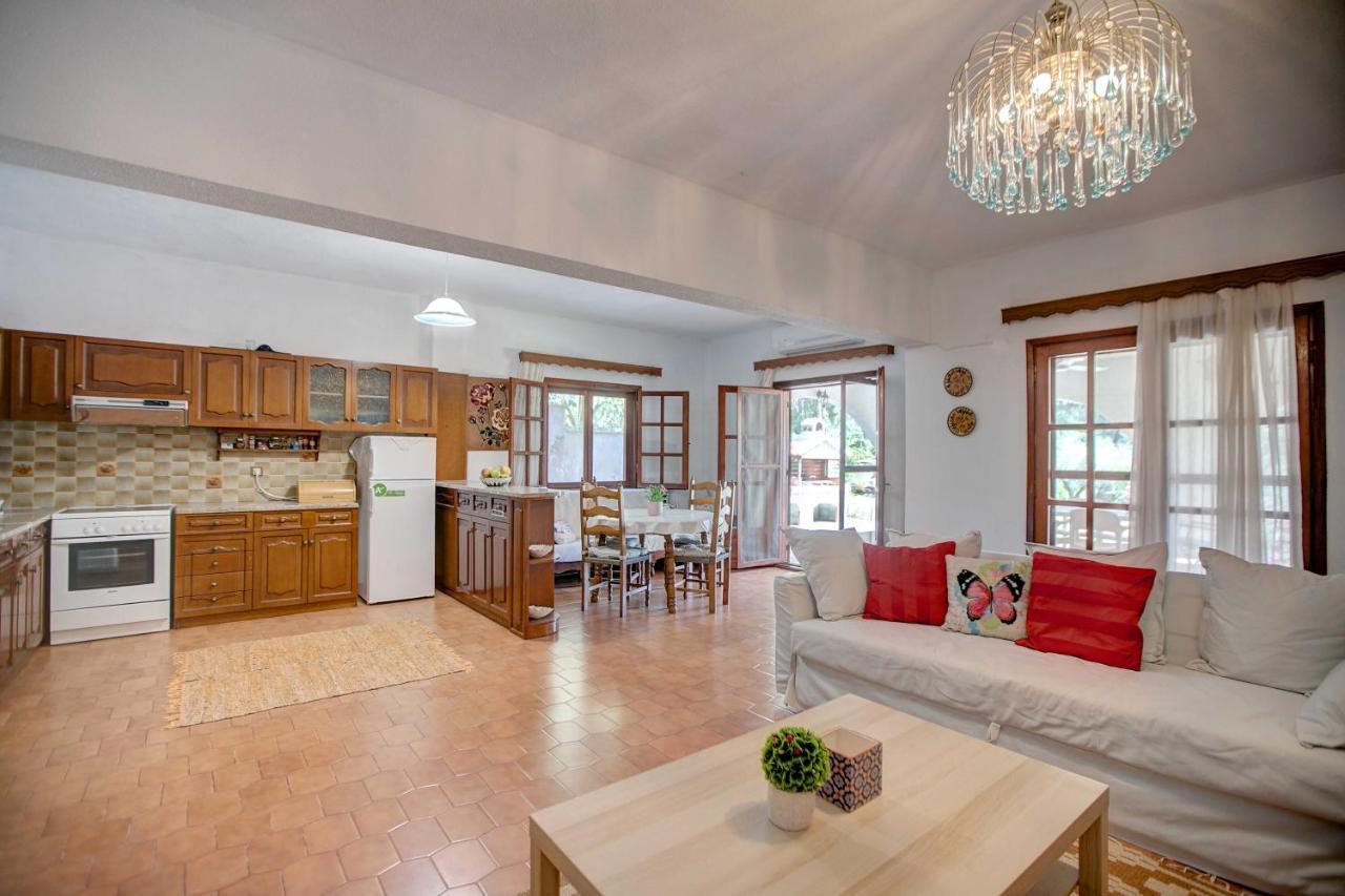 Chalkidiki Beachfront Haven - Perfect Location Nikiti  Zewnętrze zdjęcie